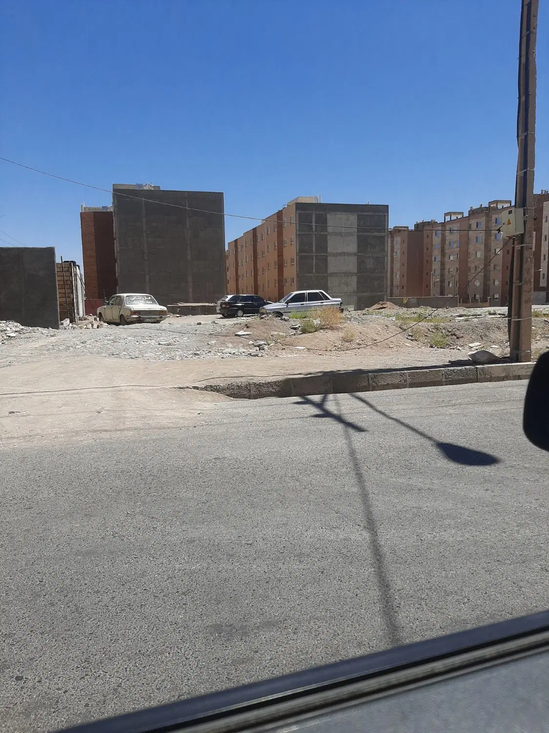 واحد۱۰۵متری کویرتایرارکیده۶