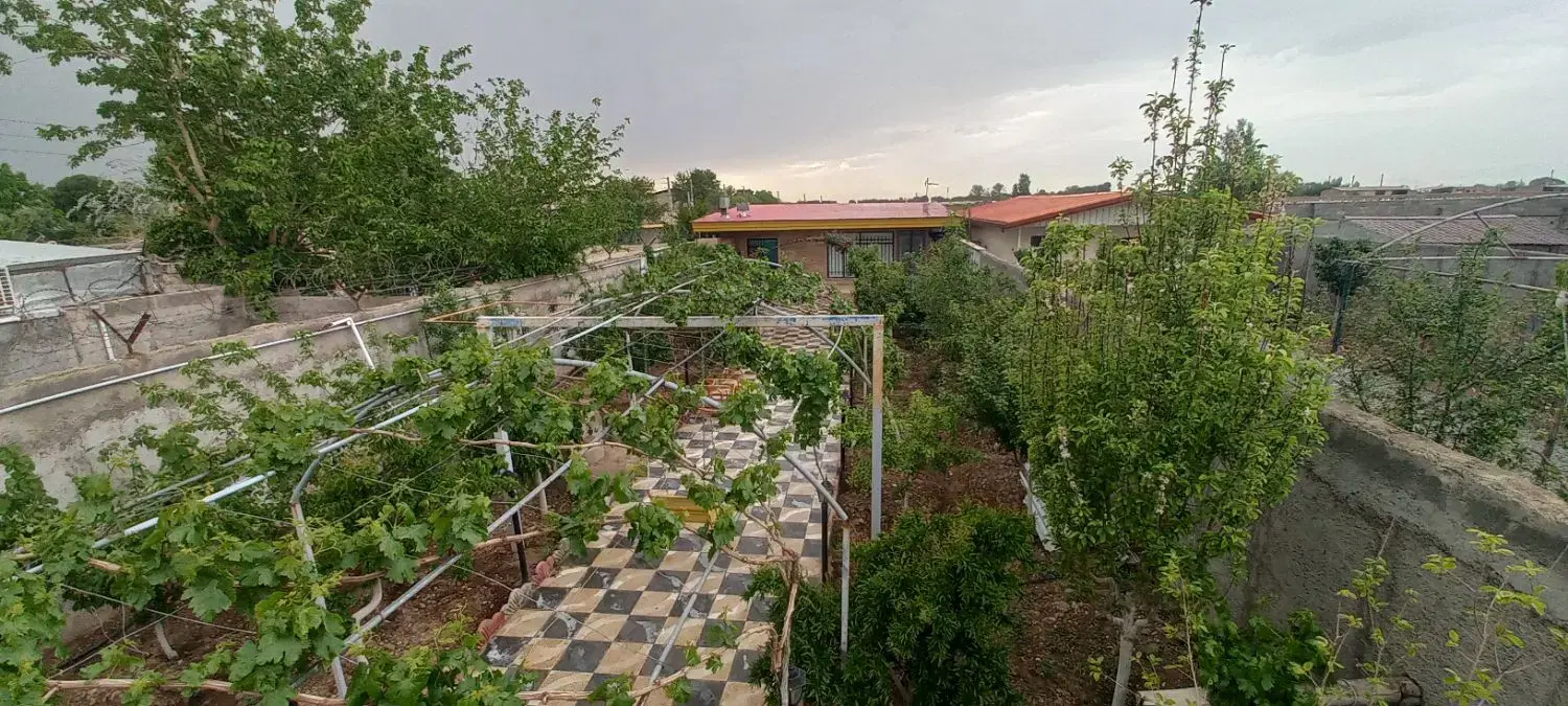 باغچه یه تیکه از بهشت