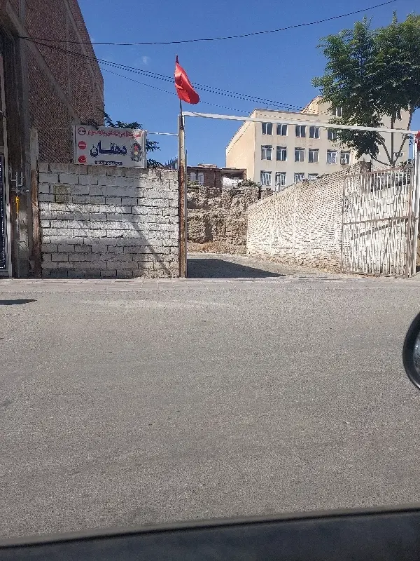 زمین مسکونی وتجاری