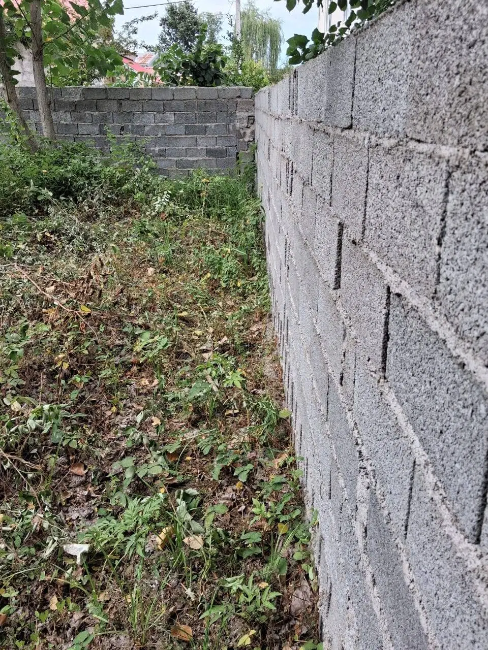 ۴۰۰ متر زمین در لاهیجان دارای مجوز ساخت