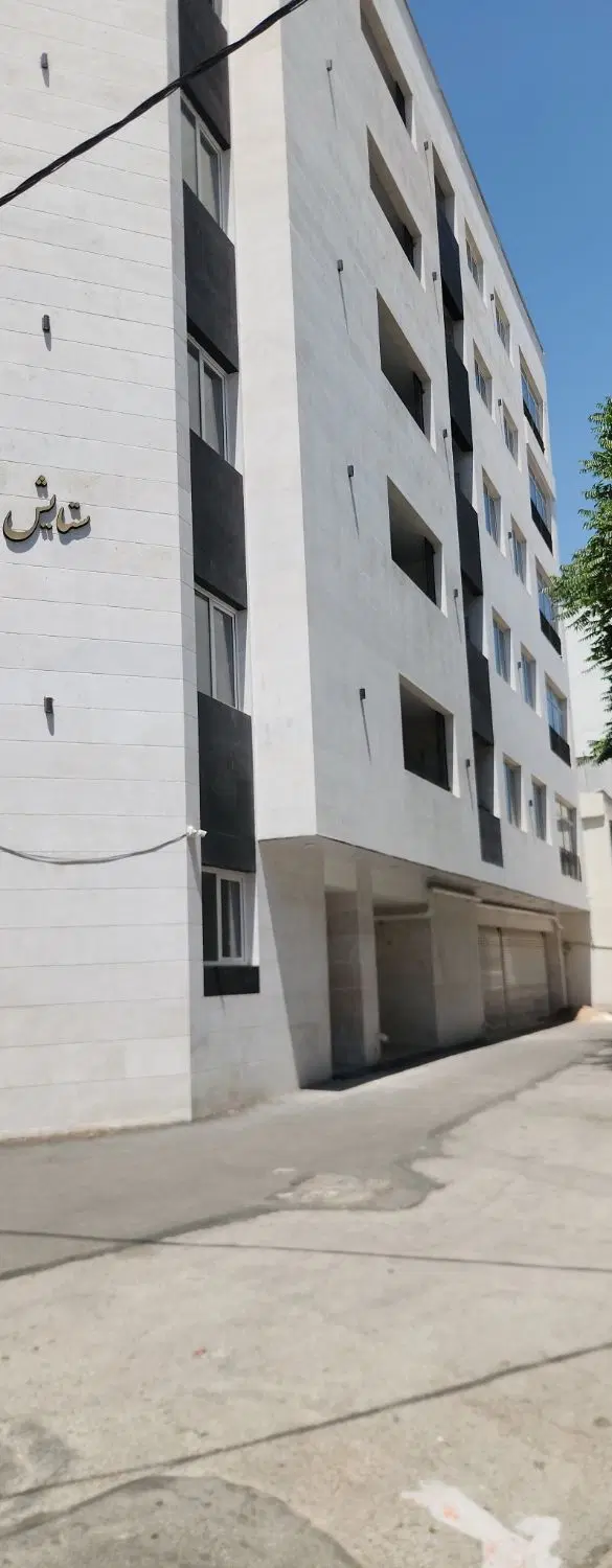 اپارتمان دوخوابه ۱۴۰ متری نوساز