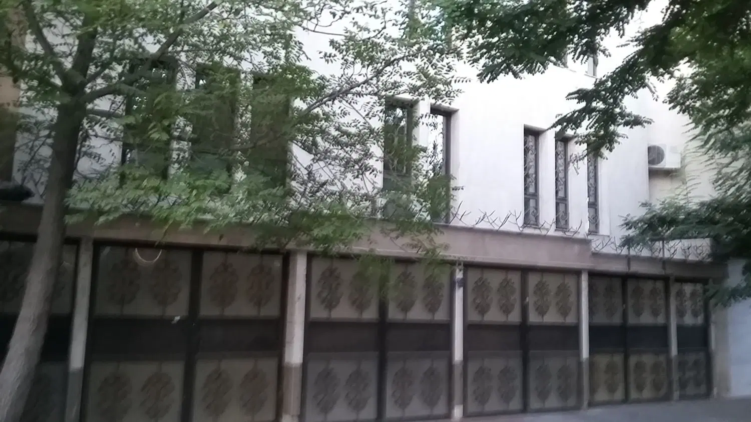 آپارتمان ۲۰ میلیاردی حاشیه ملاصدرا جهت سکونت ومطب