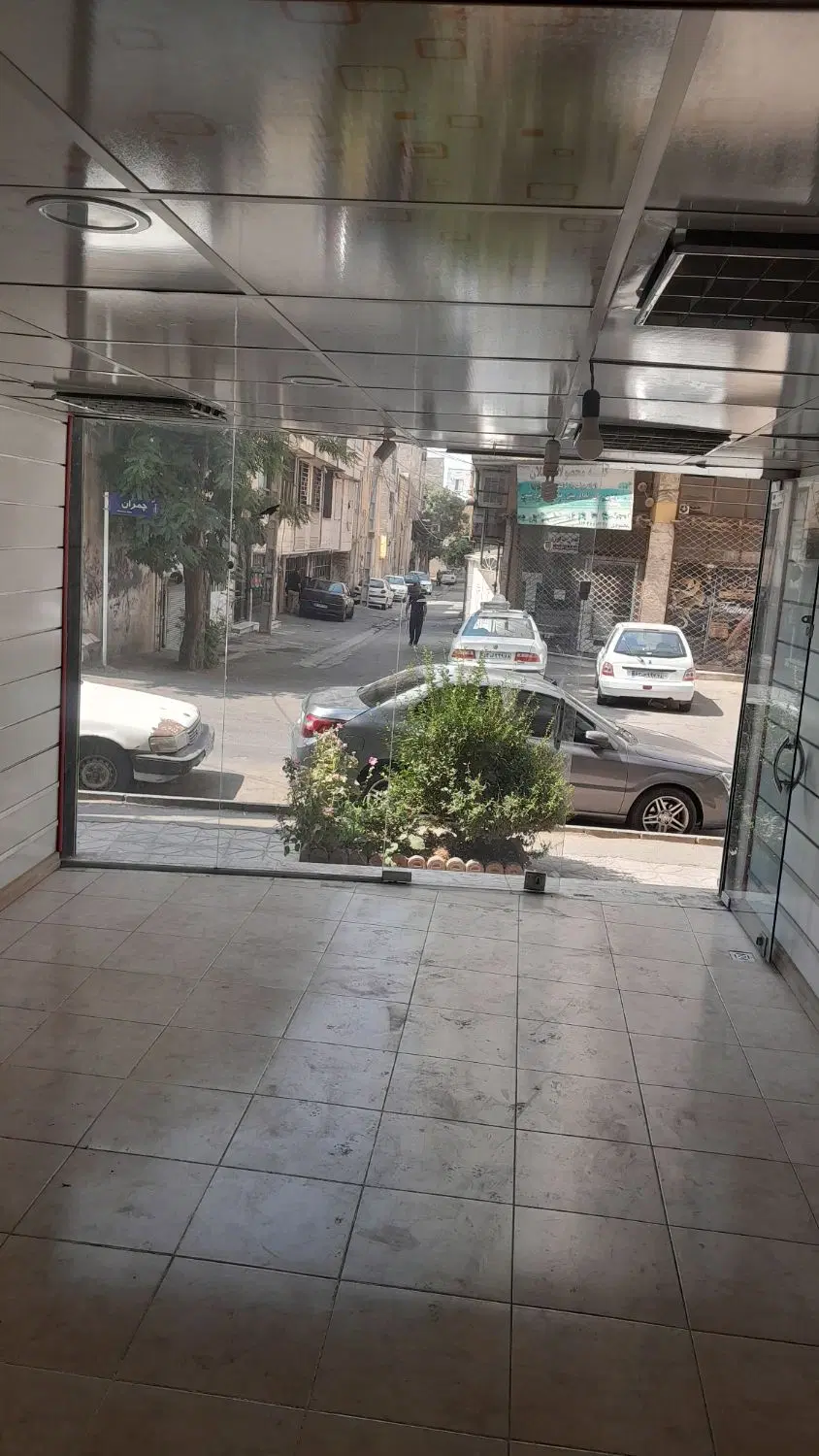 اجاره مغازه ۳۰ حصارک بالا