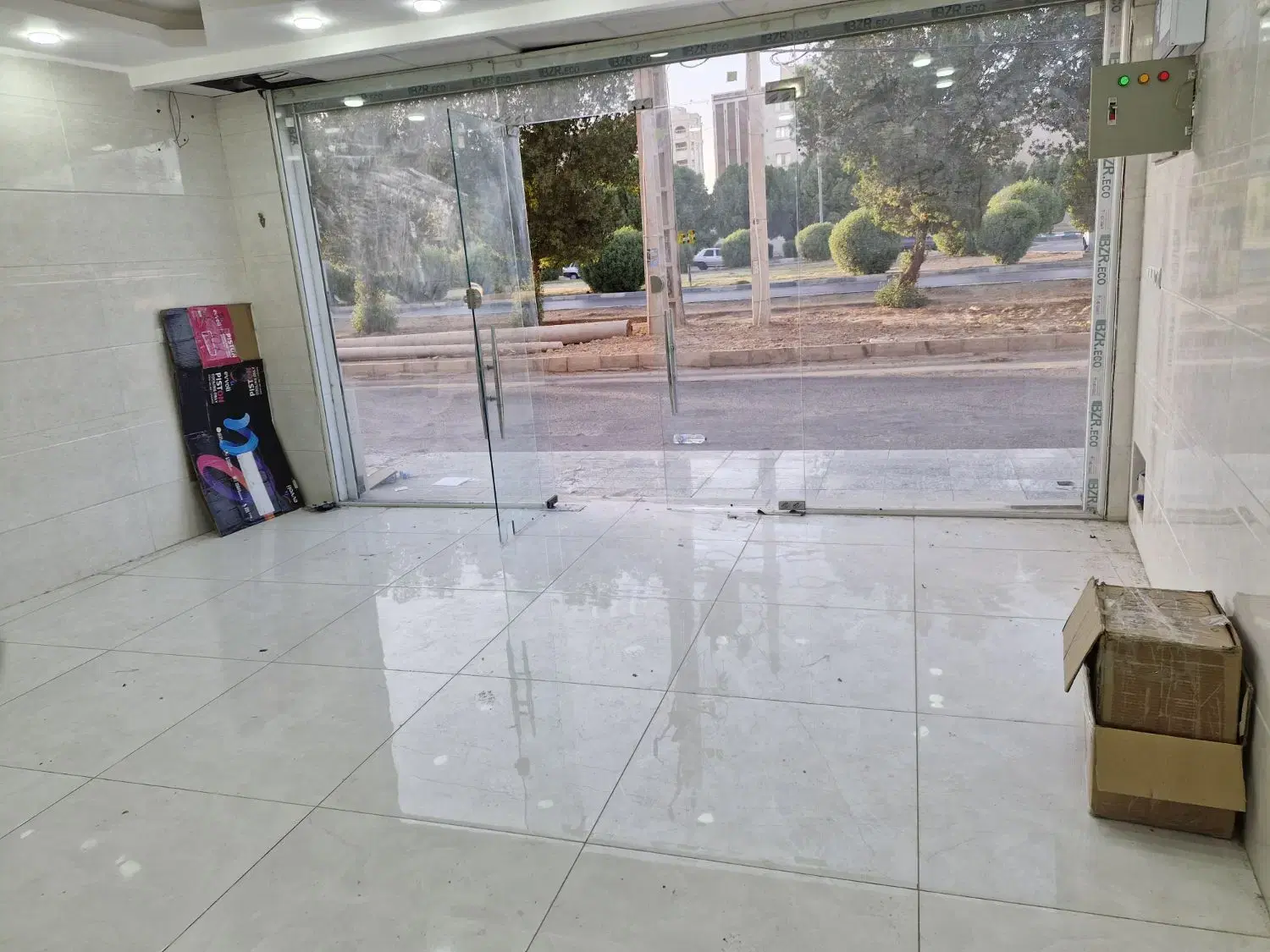 مغازه ۳۰ متری
