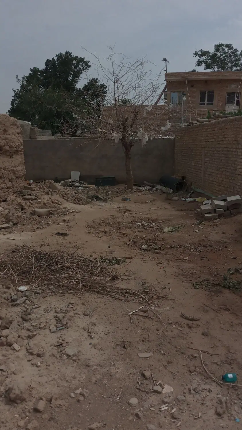 زمین مسکونی حدودا ۱۷۰ متر داخل بافت روستای ایجدانک