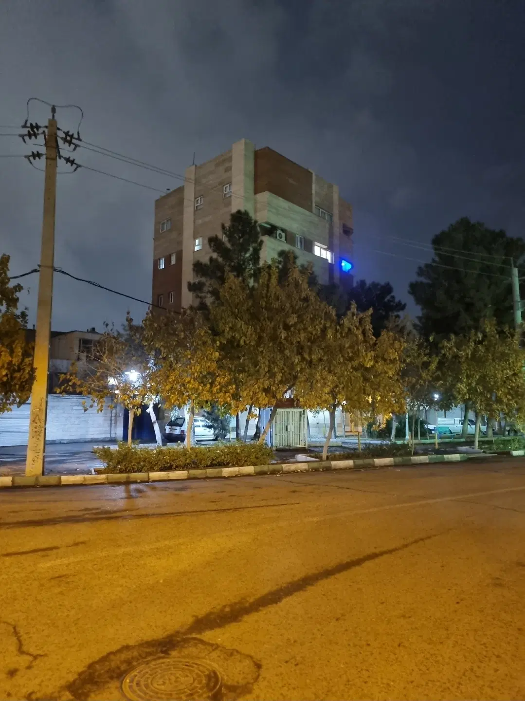باجک ۱۰۰متری رهن کامل