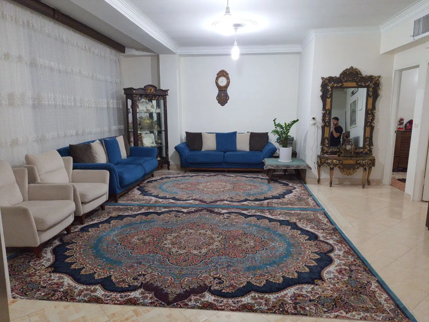 آپارتمان ۸۵ متر تمیز