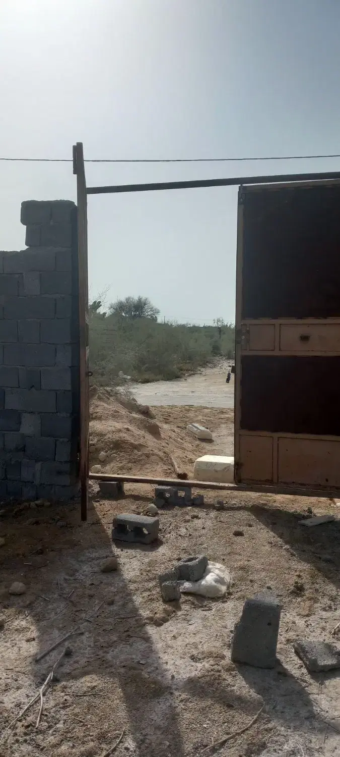 زمین دیوارکشی ۳۵۰ متری