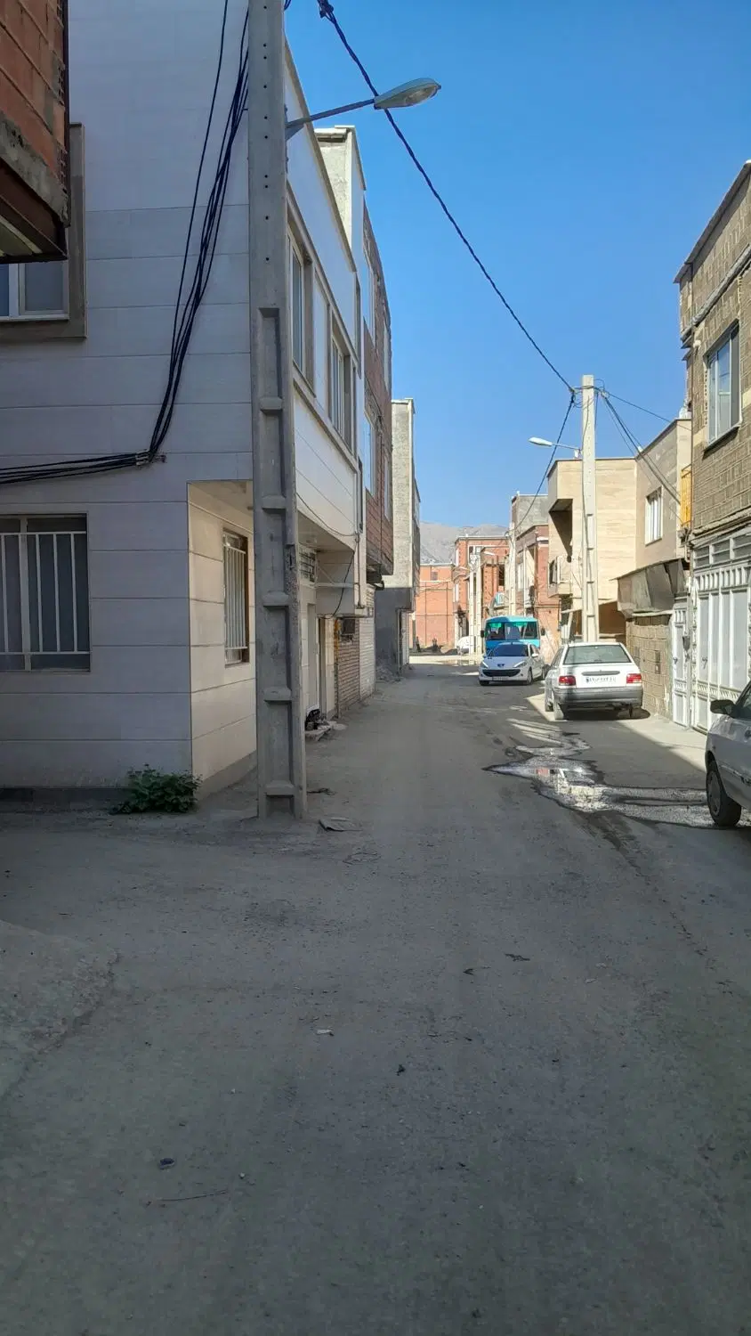 خانه ۷۰ متری دو نبش  ترمینال قدیم