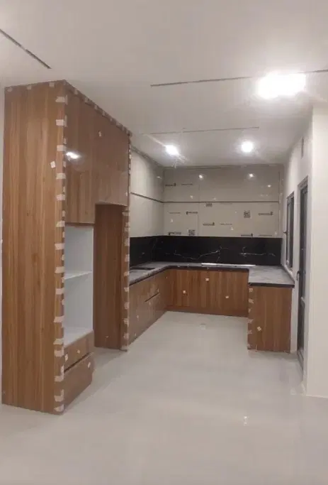 فروش آپارتمان نوساز 80متری طبقه دوم اموزگار