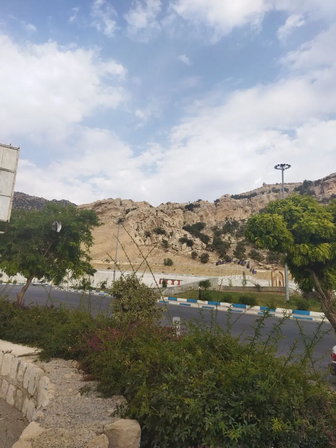 اجاره دکه ورود شهر میدان ارغوان