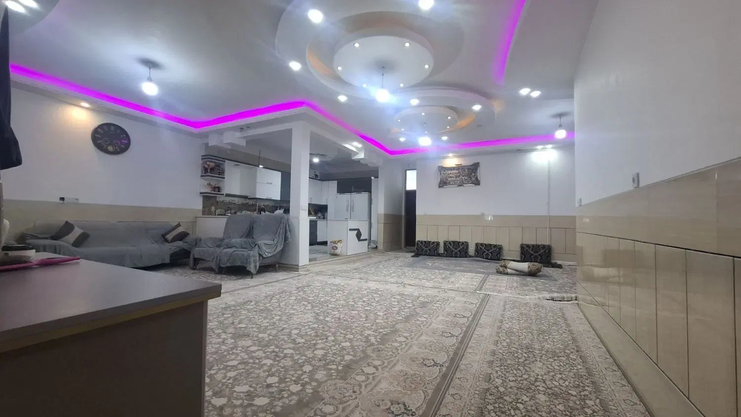دو طبقه  4 واحد. در به حیات