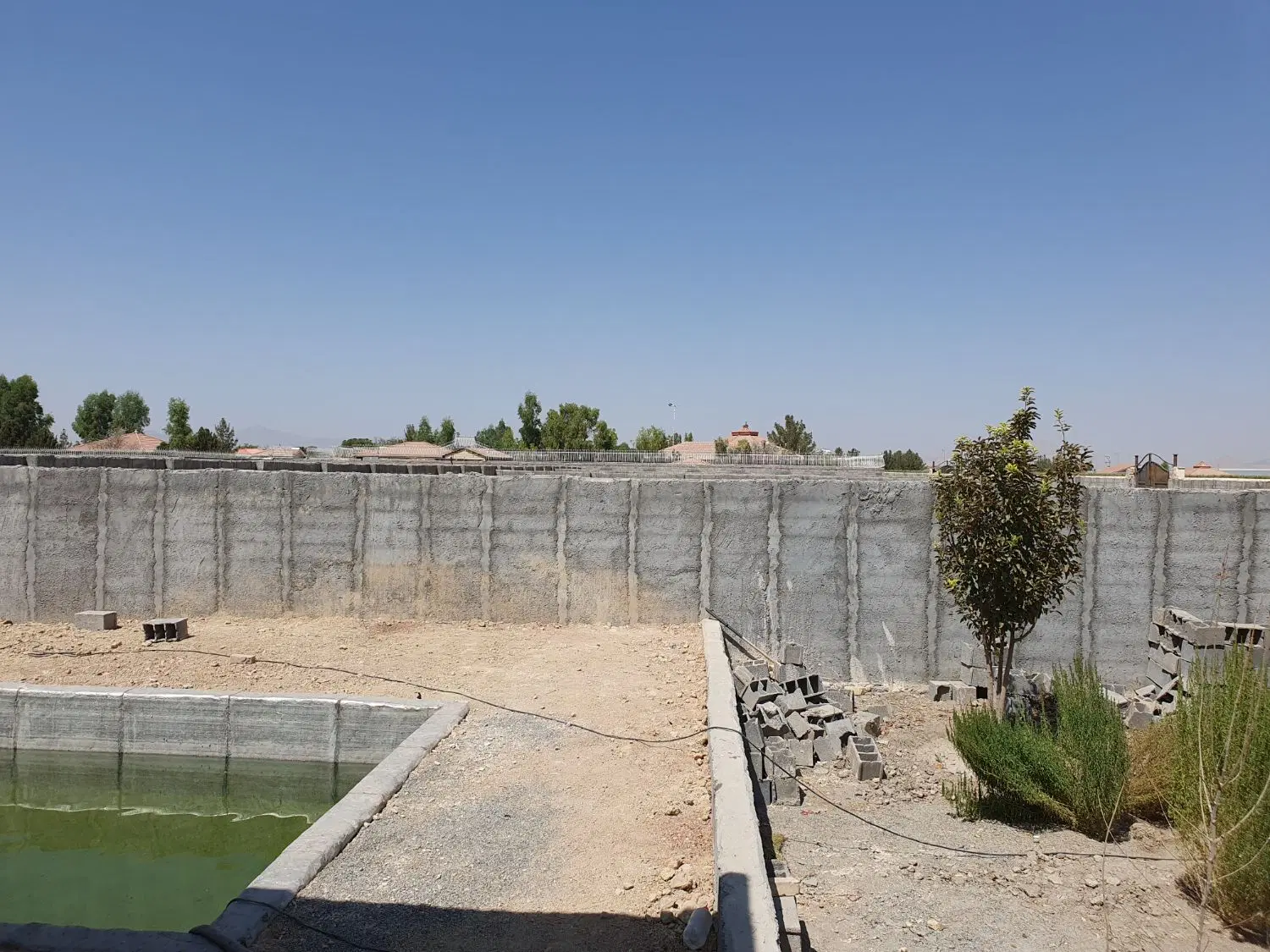 باغ ۱۱۰۰ متری