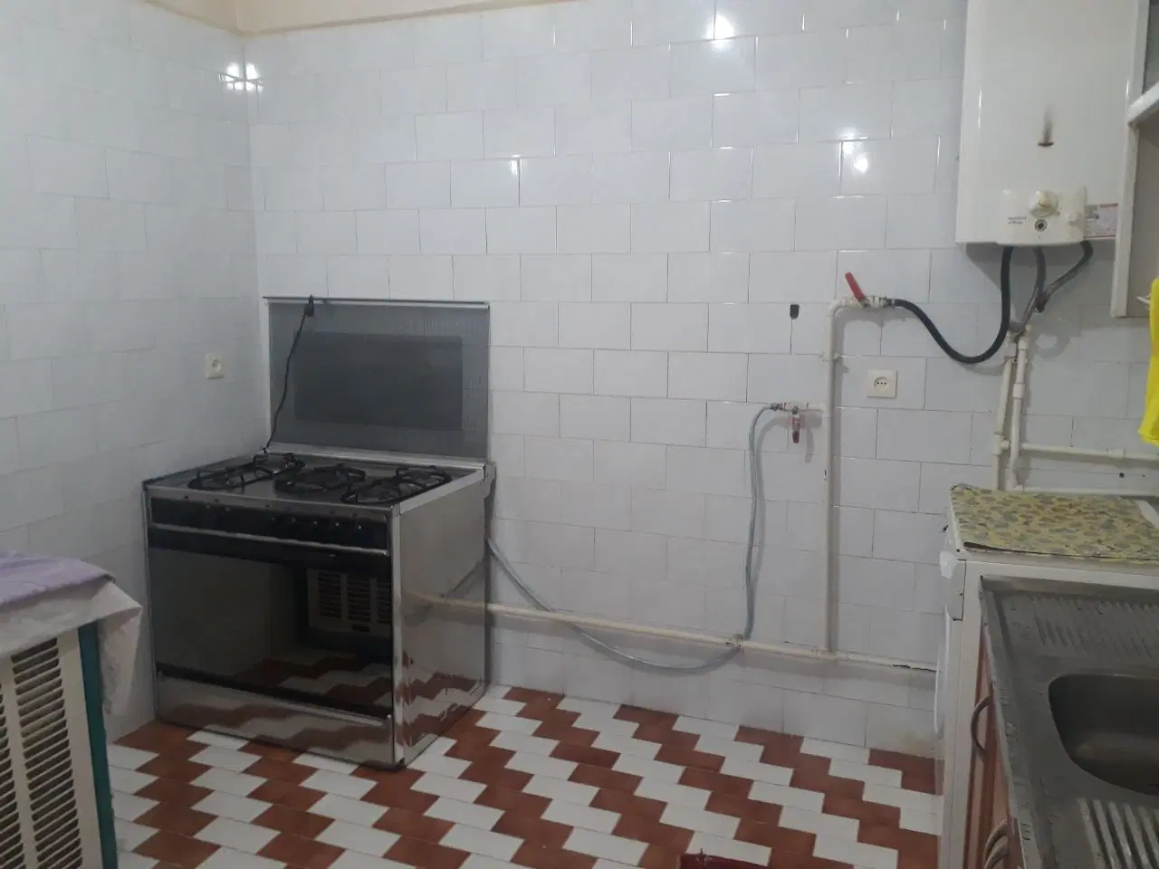 خانه حیاط دار و ماشین رو در قراملک