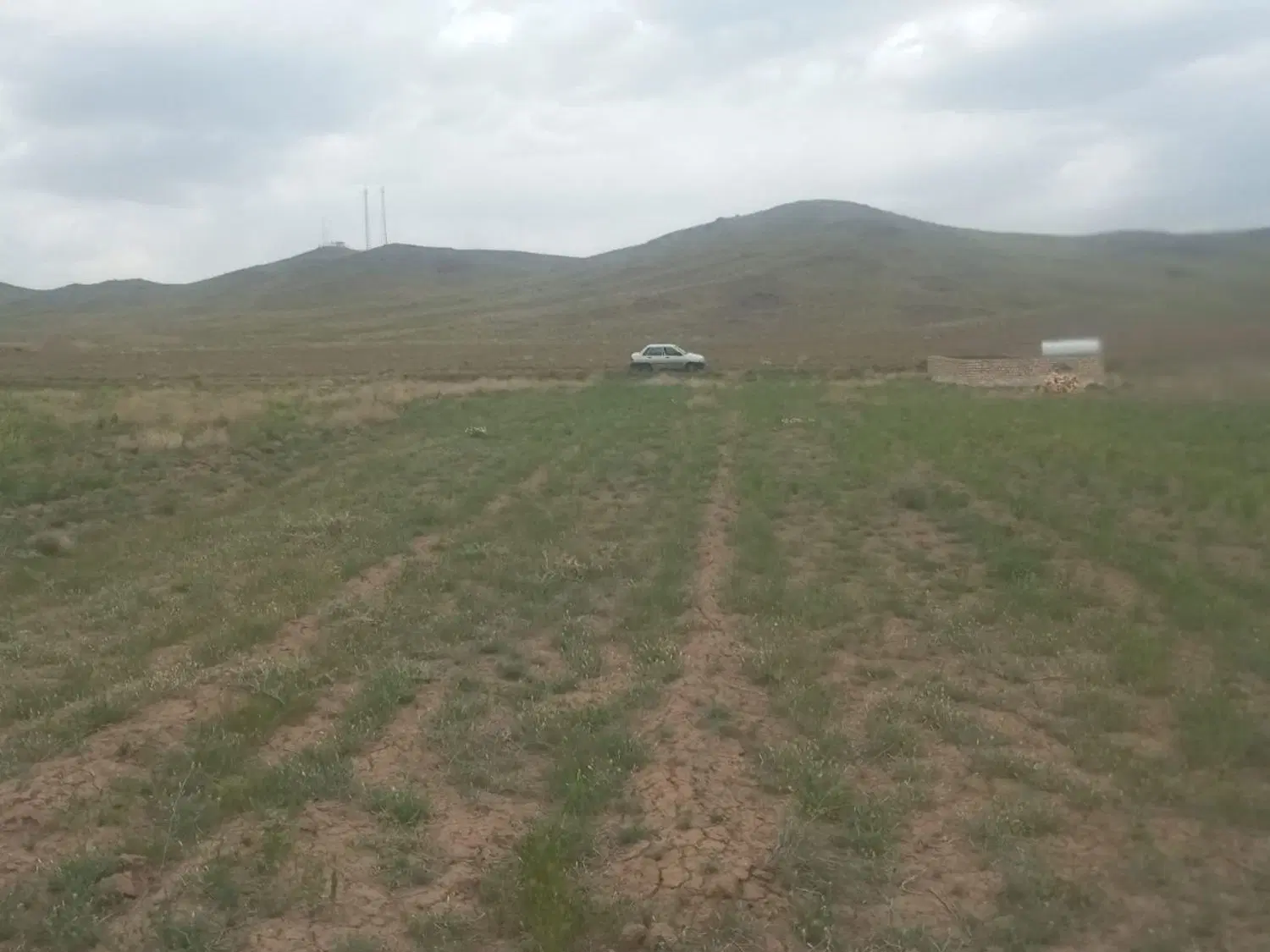 زمین باغی ۱۰۰۰متر وشاره دستجرد