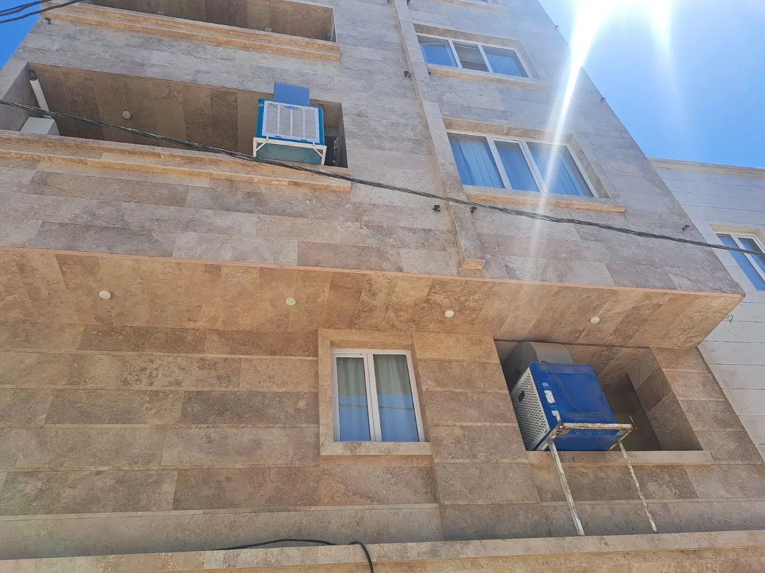 فروش واحد۱۶۷متری واقع درمرکزشهر