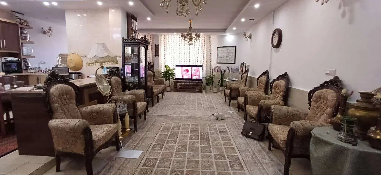 فروش منزل ۳ طبقه