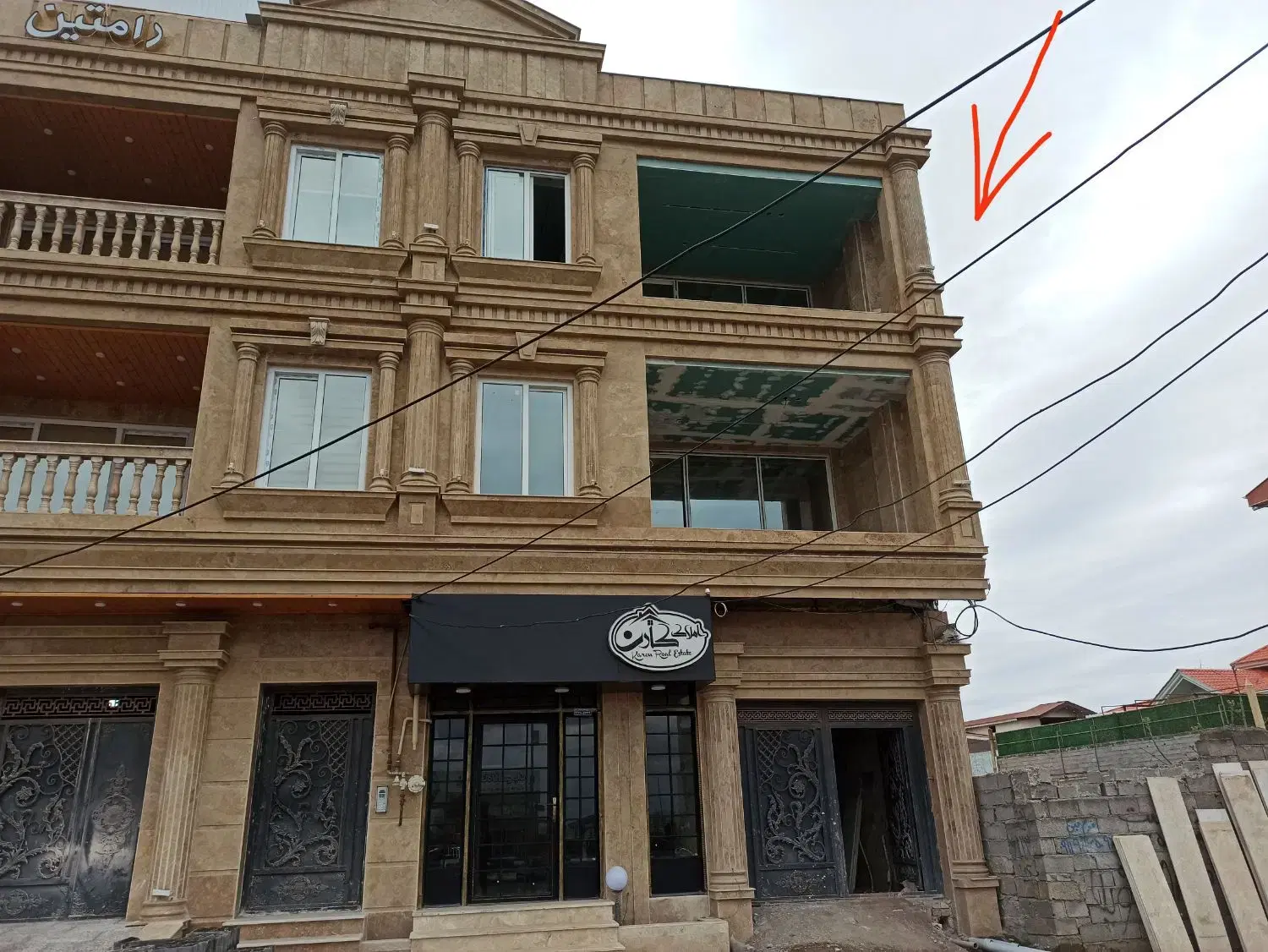 بر اول دریا یک واحد از سه واحد ، طبقه دوم
