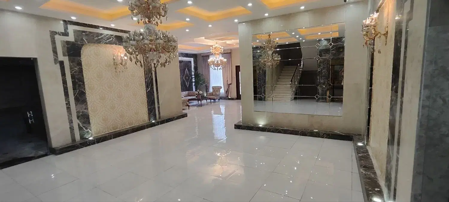 ۲۲۰ متر مخصوص سخت پسندان