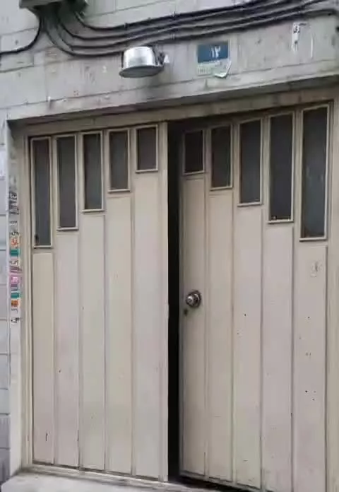 سو ییت ۳۰ متری میدان بروجردی
