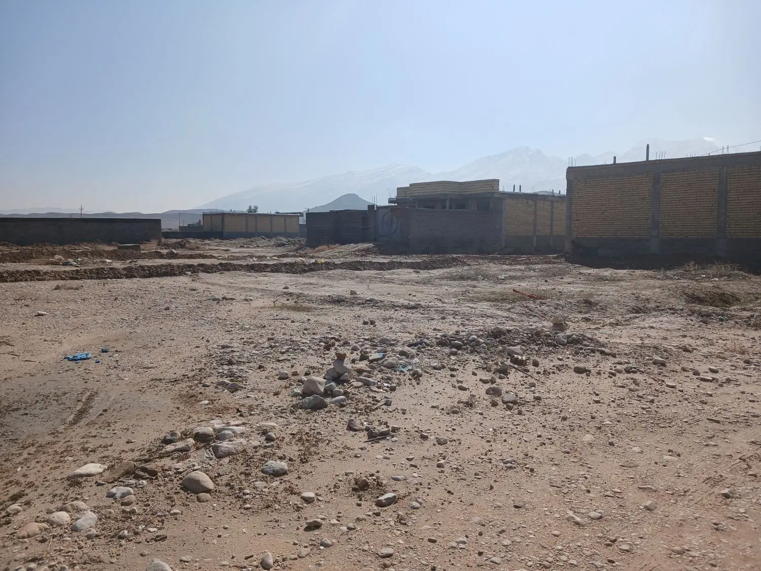 زمین بلوار رهبری
