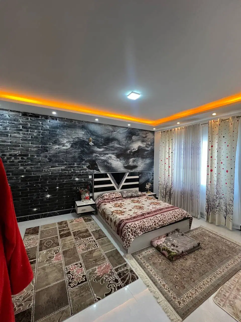 دوبلکس با استخر چهار فصل با سند شش دانگ