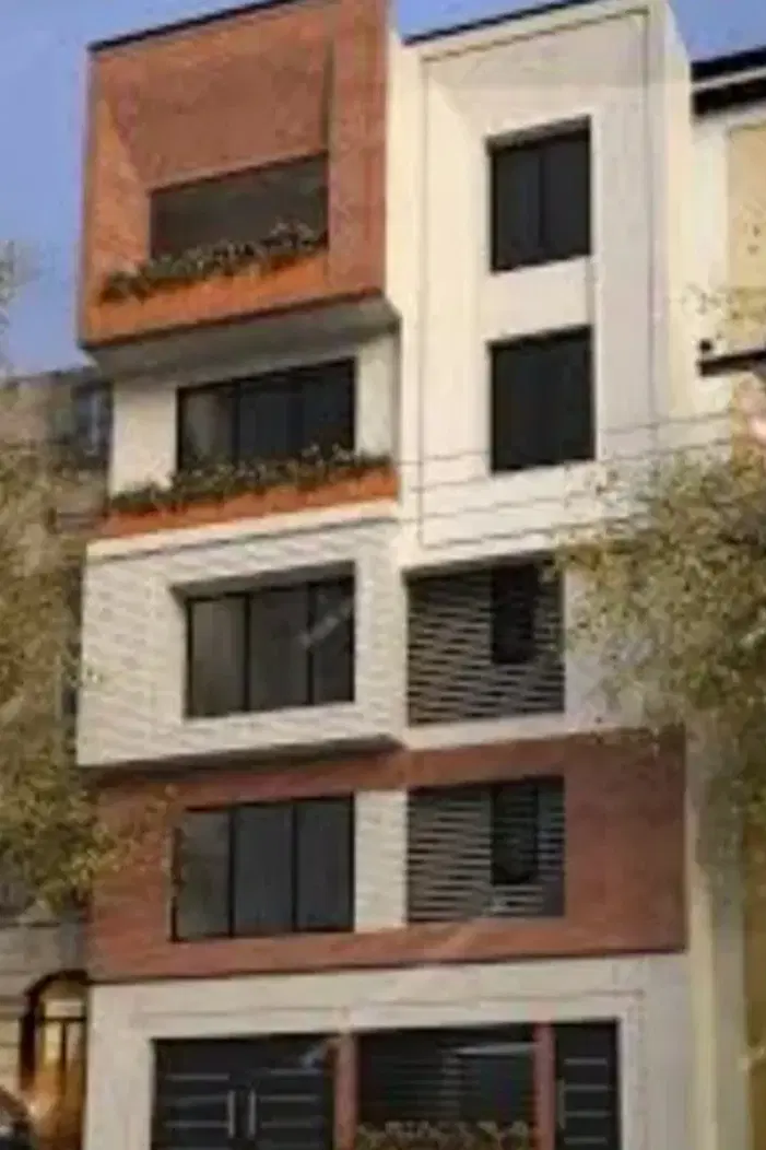 آپارتمان ۱۱۲ متری خ تکاوران شمالی