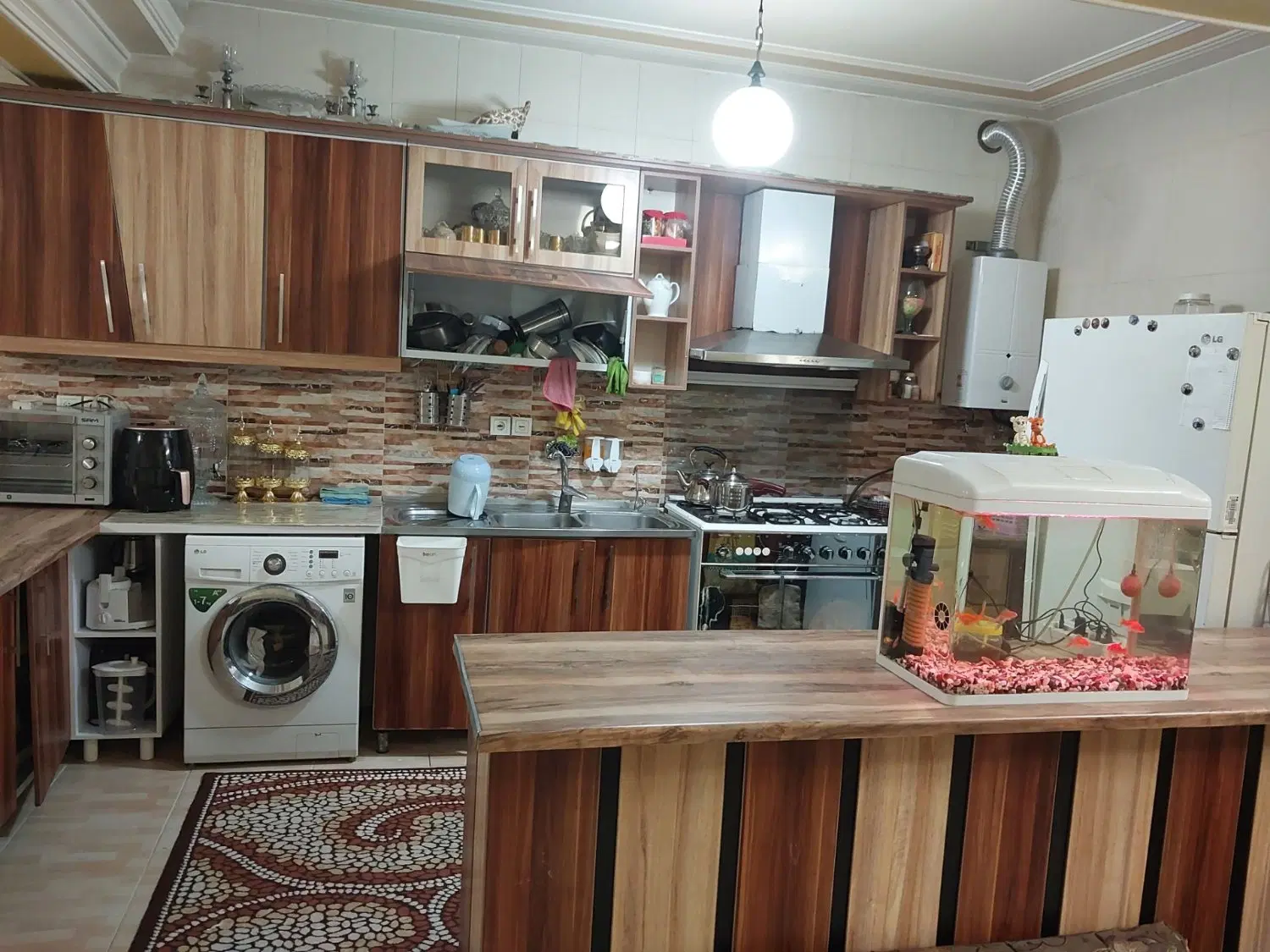 منزل دو خوابه واقع در بلوار تخت جمشید