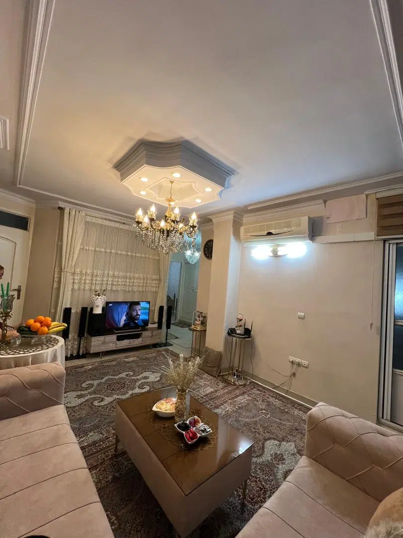 آپارتمان 70 متری میدان هادی ساعی