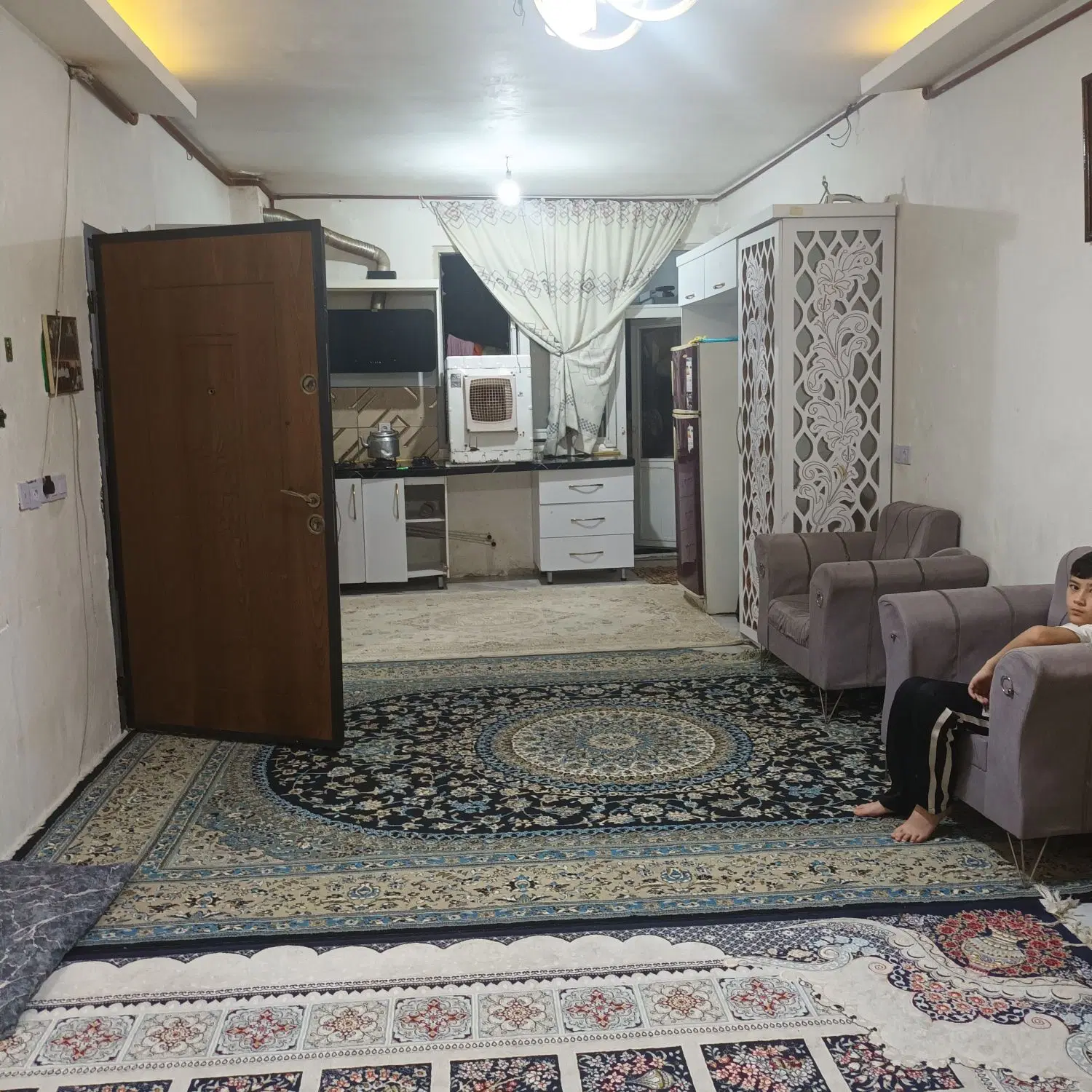 اپارتمان دوخواب طبرسی شمالی ۲۸