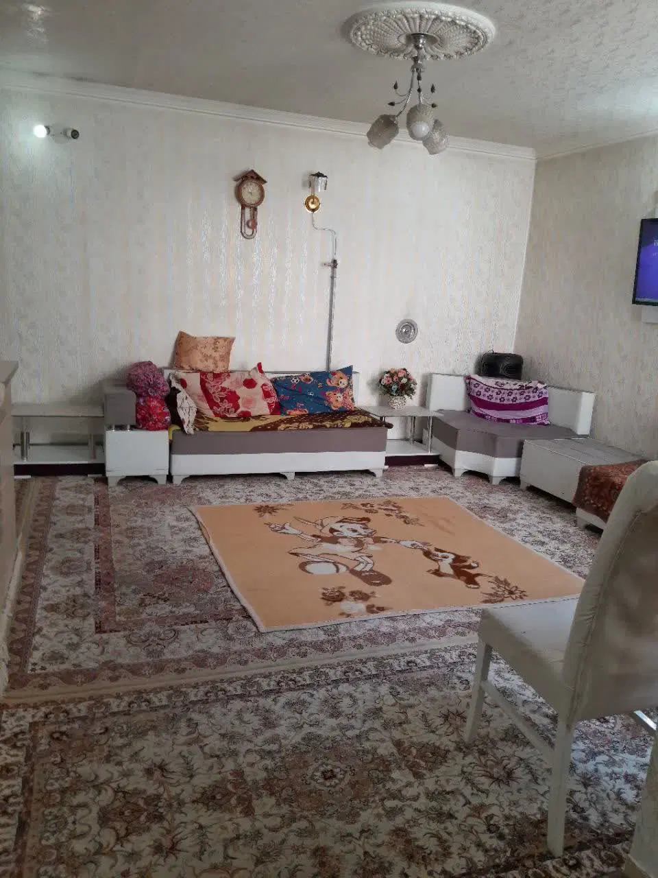فروش یک باب منزل مسکونی