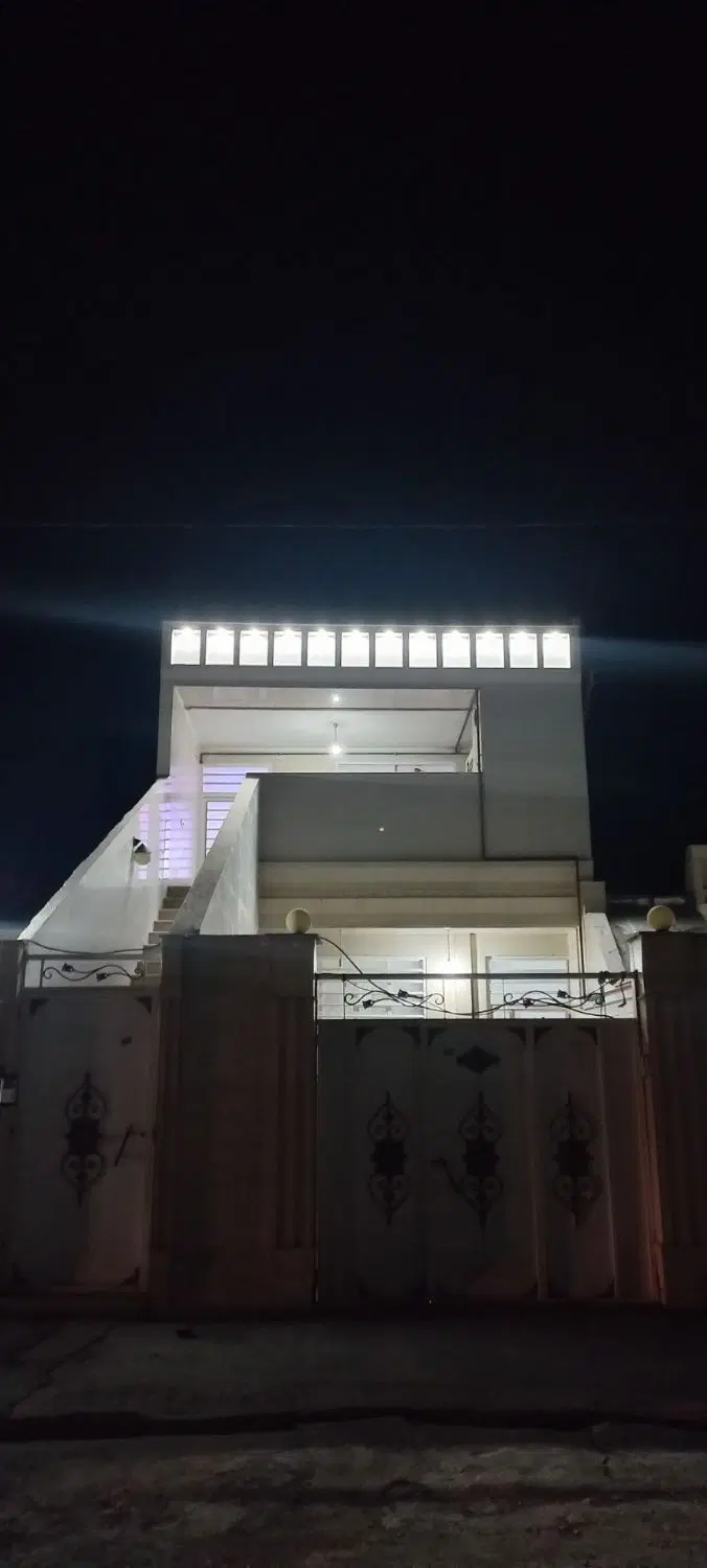 ساختمان دوطبقه ویلایی
