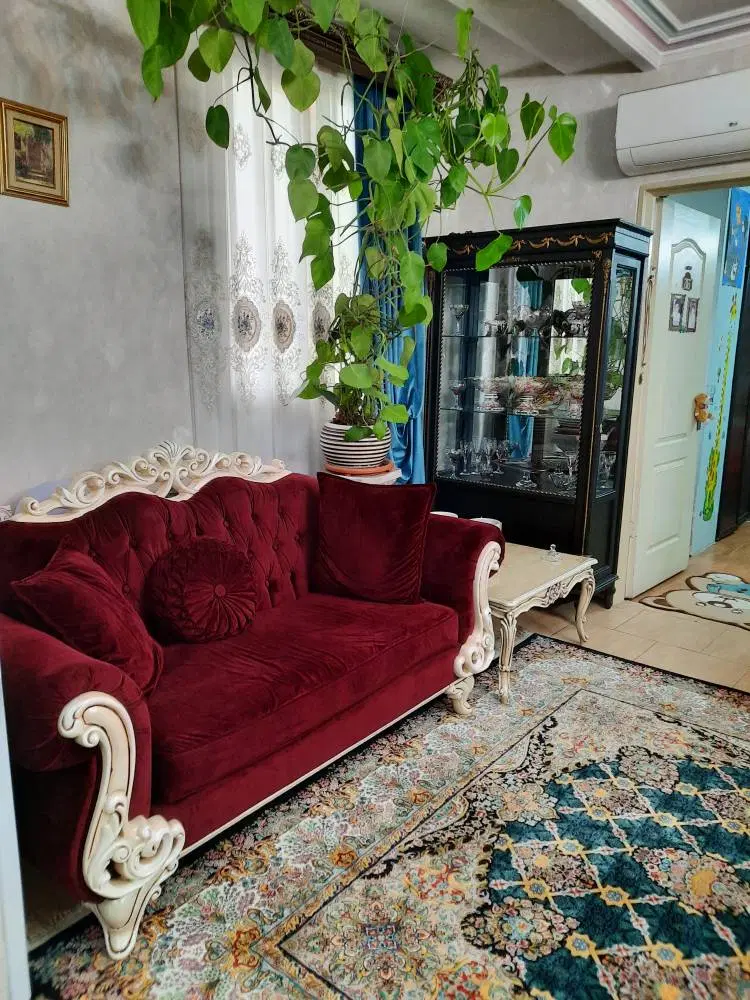 واحد ۷۵ متری  دو خواب نورگیر خوش نقشه