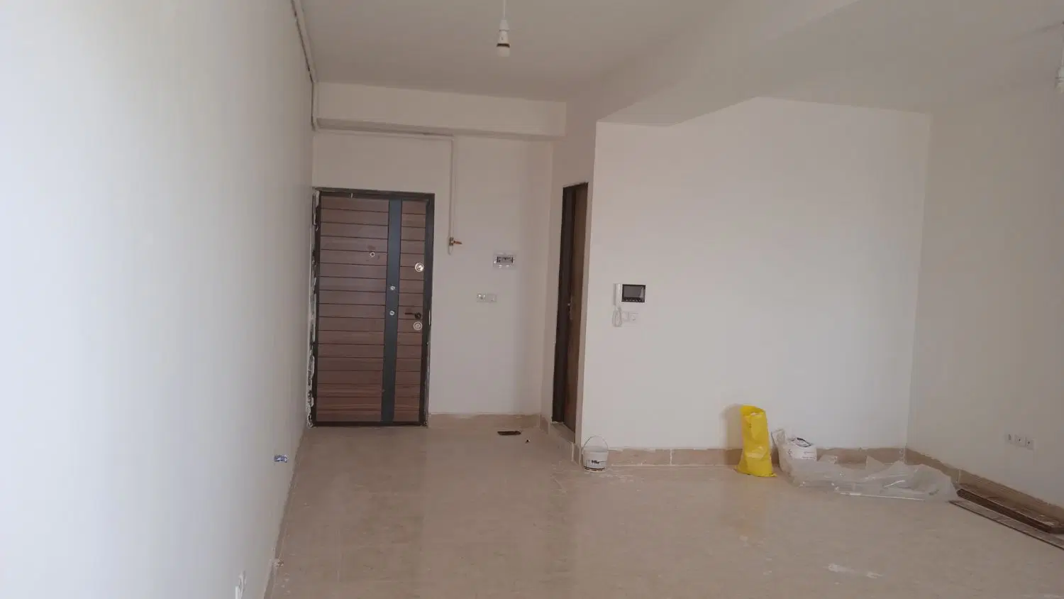 فروش واحد آپارتمان۹۰متر کلید اول