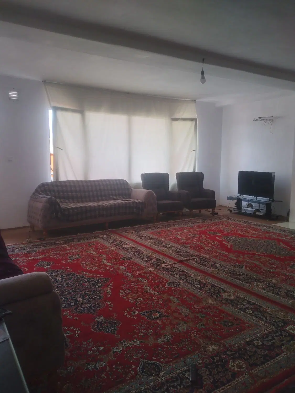 فروش یک واحد اپارتمان سه خوابه