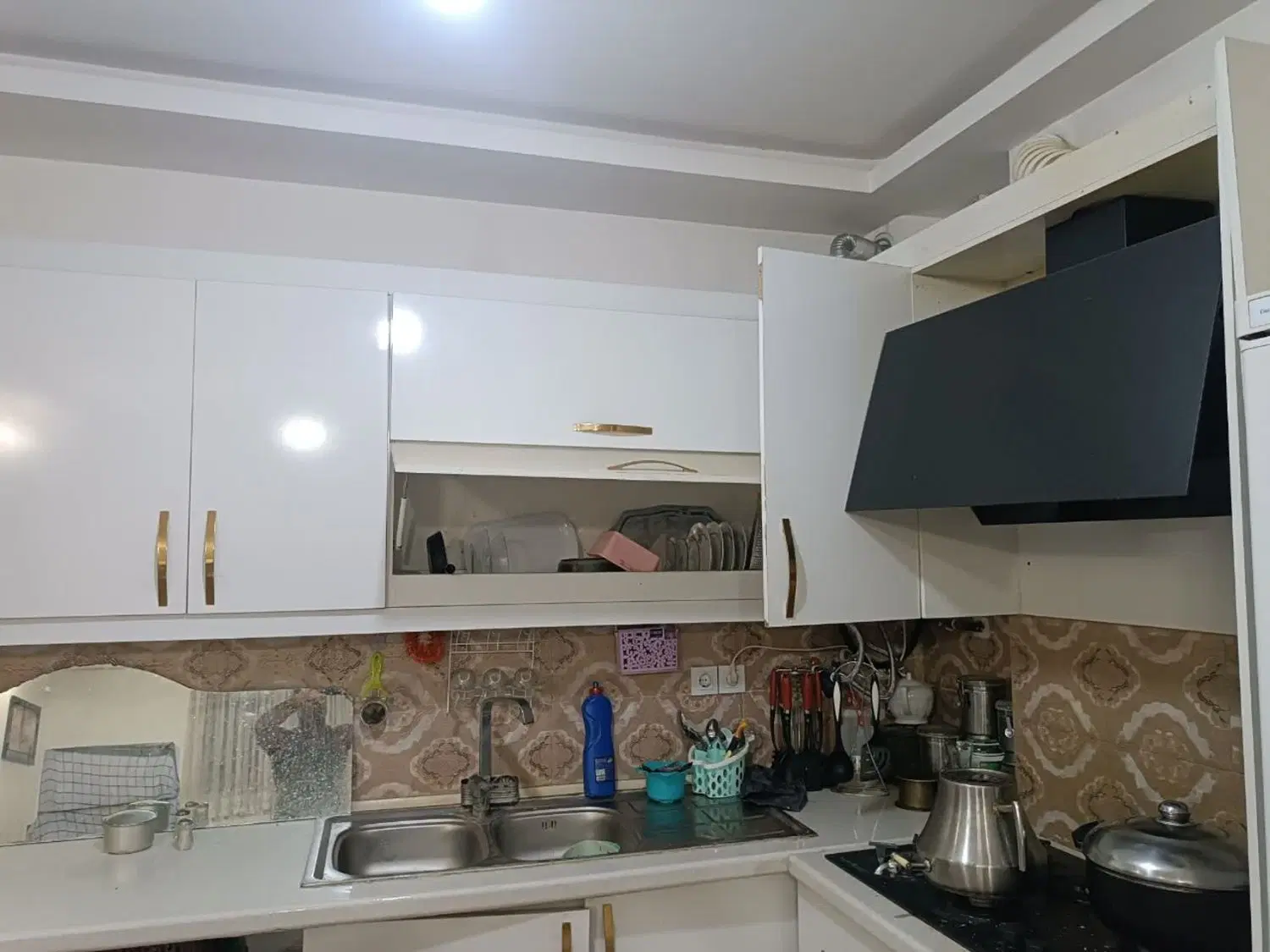 آپارتمان دو خواب۸۰متری نزدیک پارک حجاب