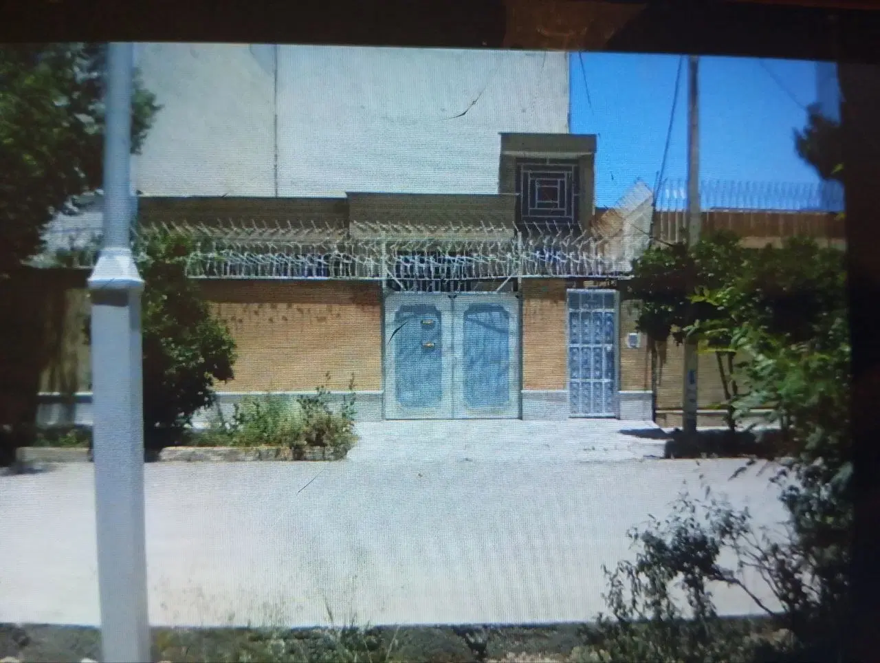 اجاره منزل 2طبقه  ویلایی بر بلوار رحمت دربست