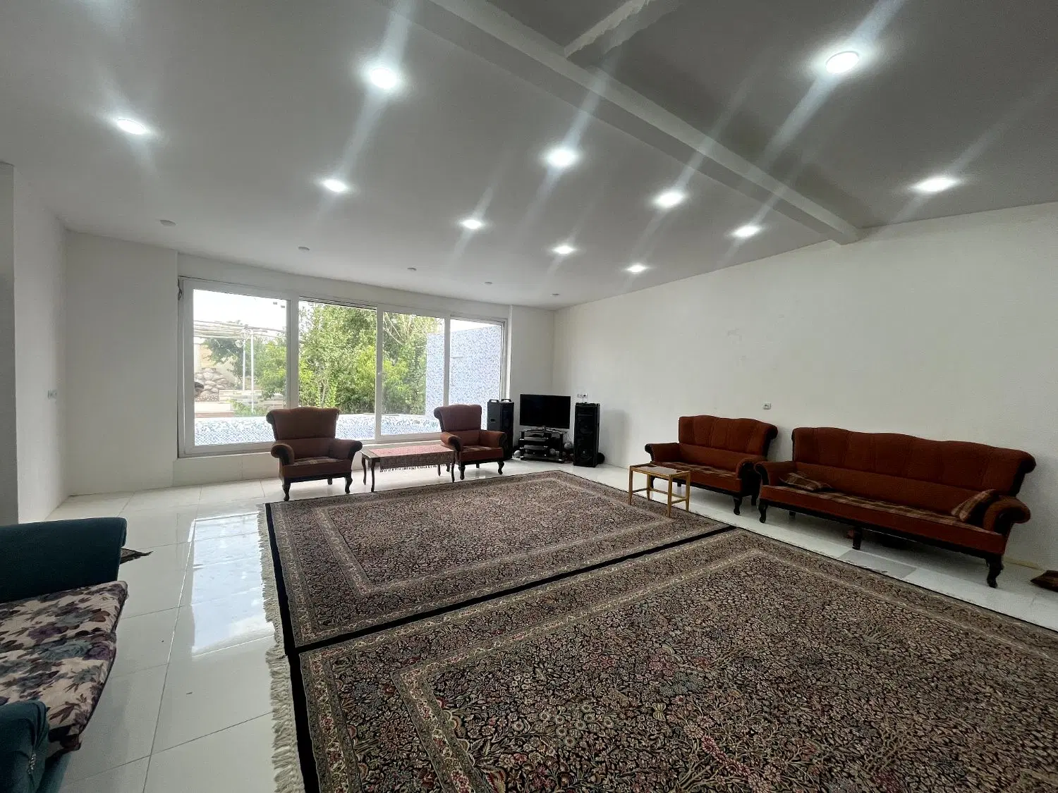 باغ ویلا فروشی استخردار