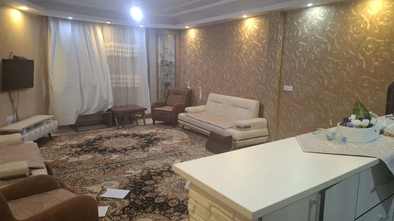 واحد رازی 100متررهن روبه روی کاکتوس