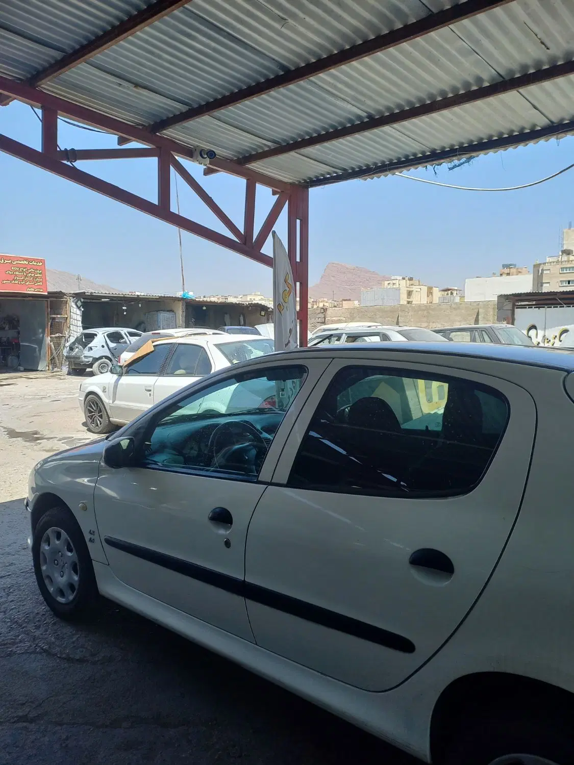 یک دهنه مغازه اجار