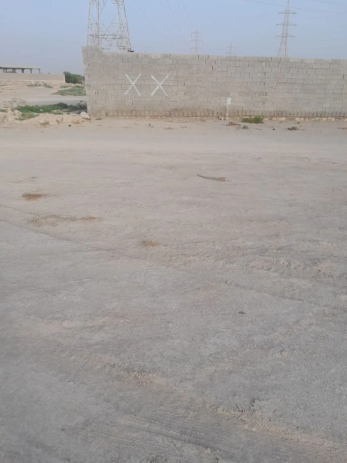 ۲۲۵ متر
