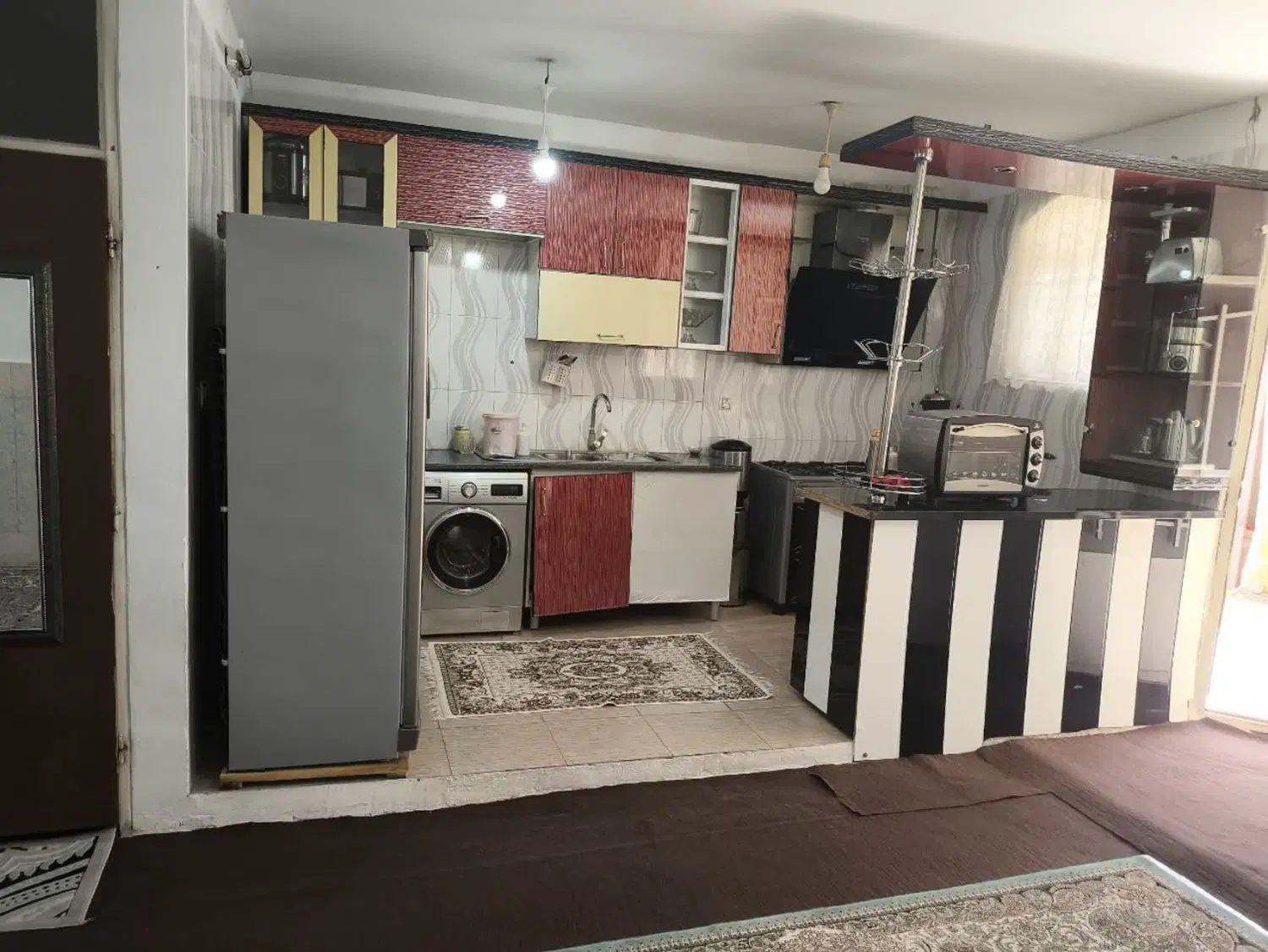 منزل سه طبقه ۷۳ متری