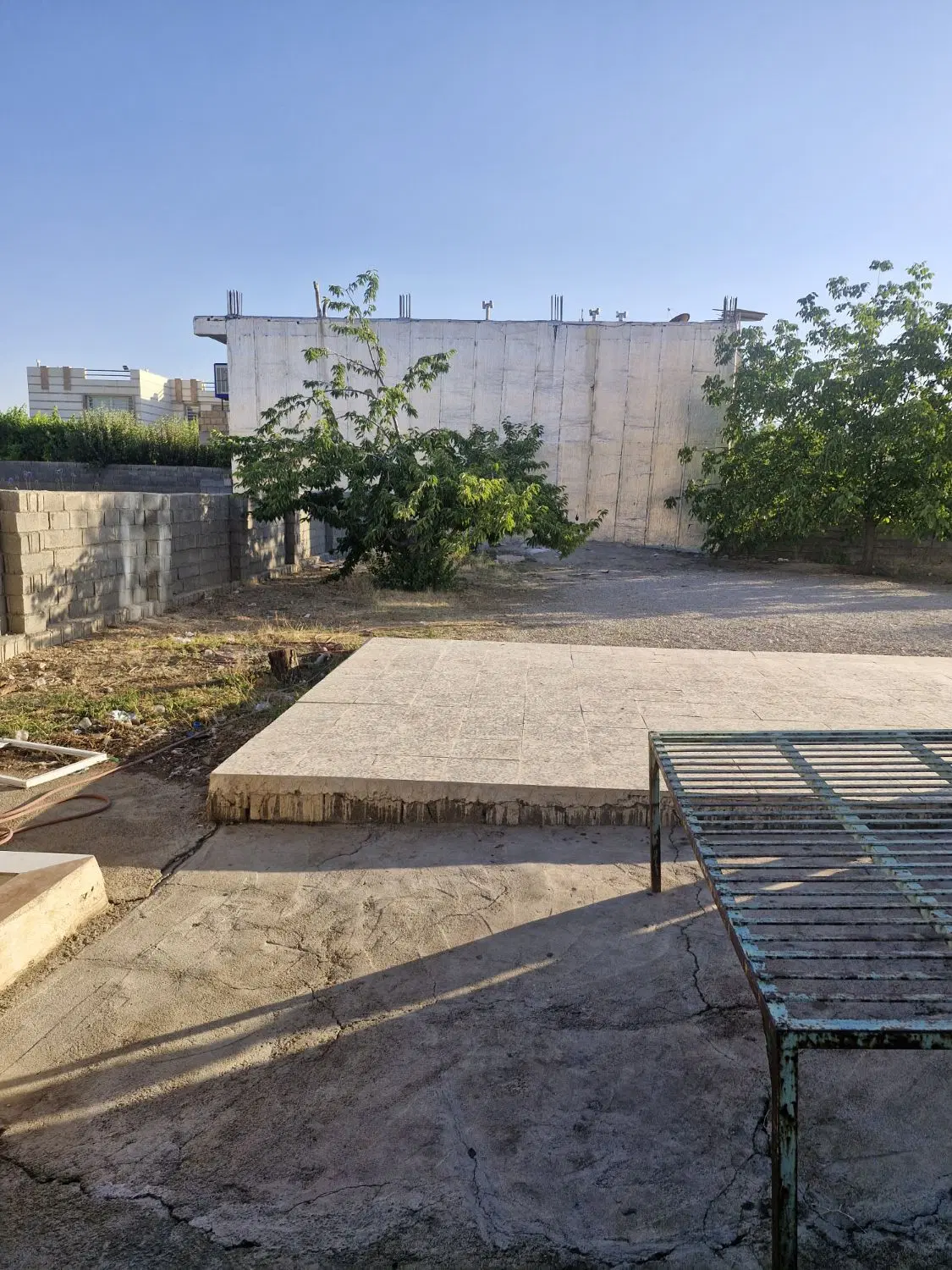 خونه ۳ طبقه دوبلکس با ۹۰۰ متر زمین کریم آباد