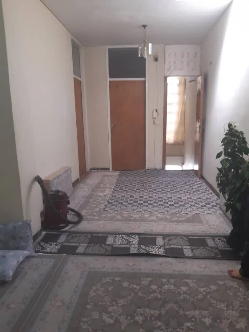 یک باب منزل اجاره ای واقع ‌در بلوار سیبویه کوچه ۶