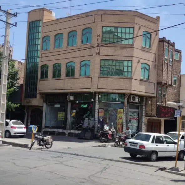 مغازه ۱۴ متر بر بلوار عابدی پر تردد پاخوردار