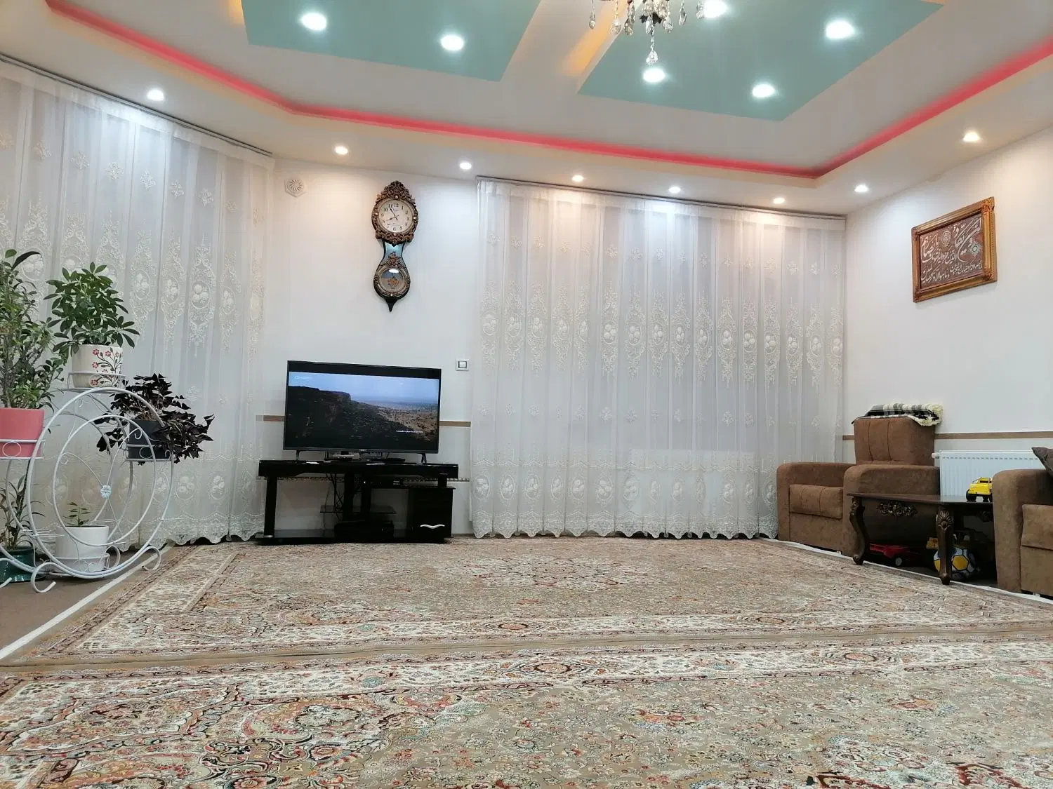 سلام فروش منزل مسکونی بنرزان