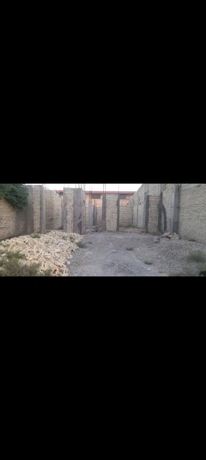 خونه نیمه ساخت ۳۰۷ متری
