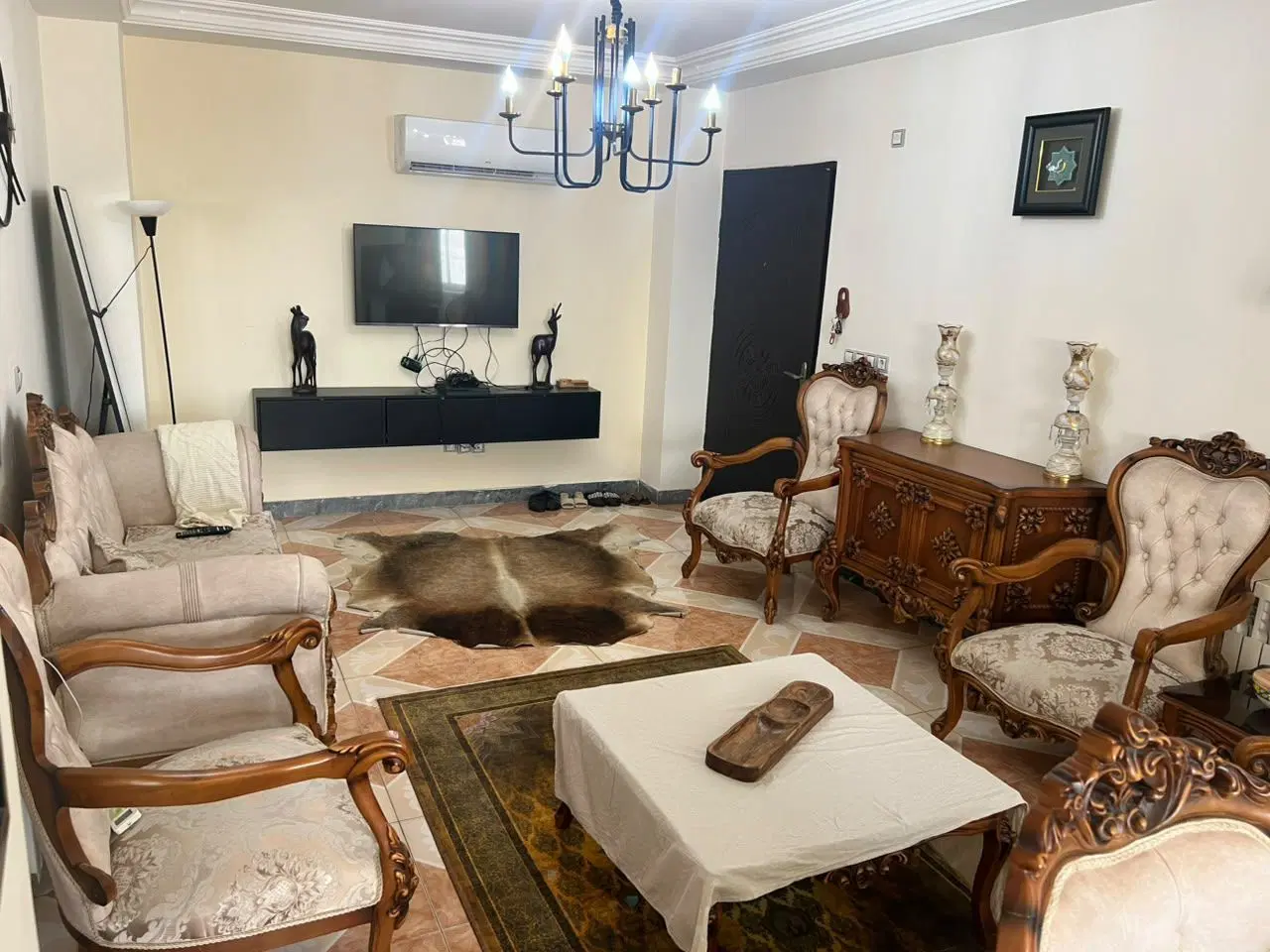 خانه در تختی