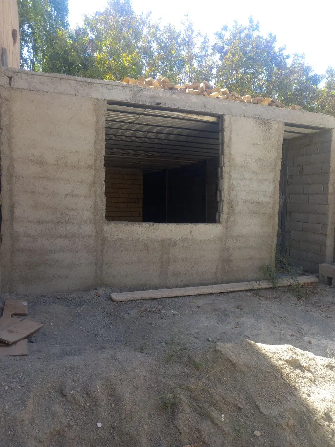 خانه ۱۲۰ متری نیمه کاره
