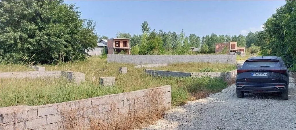 فروش زمین 150 متری خوشقواره دیوارکشی شده در چالوس